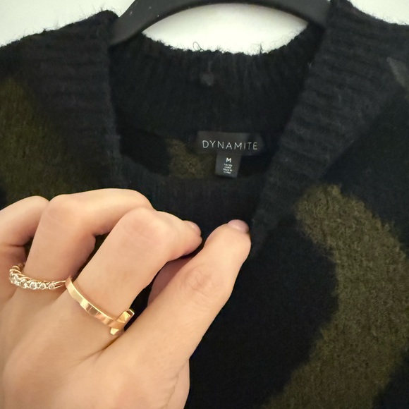 Sweater dynamite - Picture 3 of 3